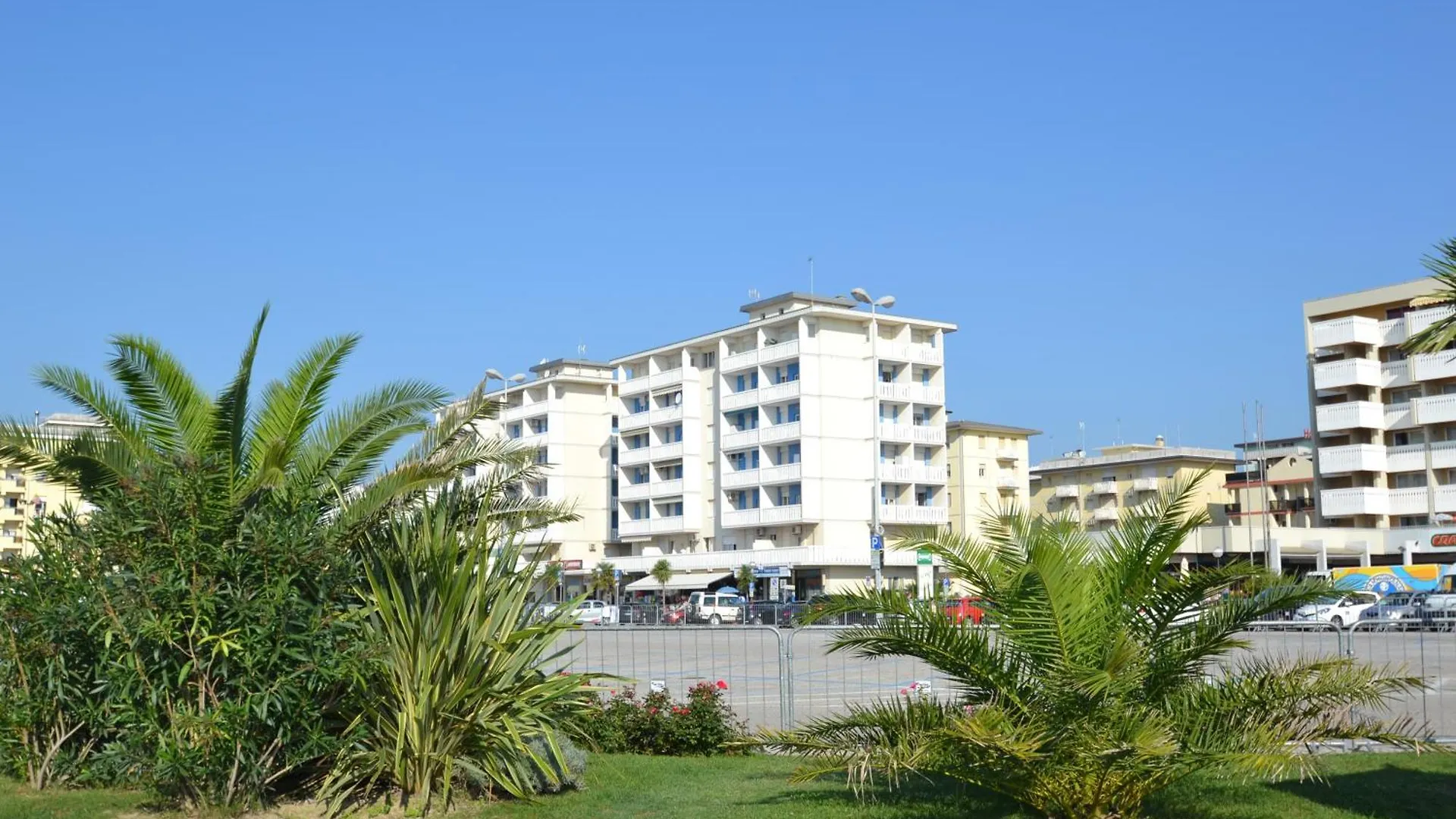 Zenit Apartment Bibione 0*,